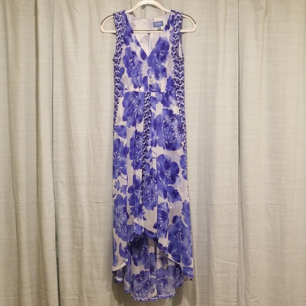Flowy Floral Hi- lo Maxi Dress Fits like a Med